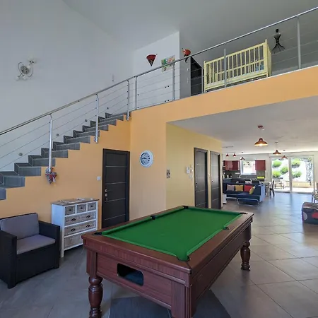 Renove Et Moderne Avec Wi-fi, Calme Et Confort Pres De Ligny-en-barrois - Fr-1-585-160 * Longeaux