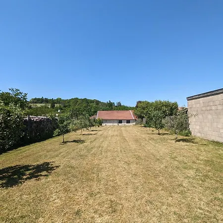 Renove Et Moderne Avec Wi-fi, Calme Et Confort Pres De Ligny-en-barrois - Fr-1-585-160 Holiday home Longeaux