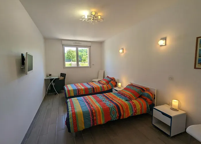 Renove Et Moderne Avec Wi-fi, Calme Et Confort Pres De Ligny-en-barrois - Fr-1-585-160